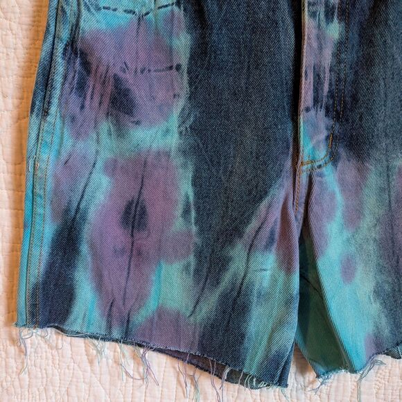 Vintage 90s Frederick's of Hollywood Denim Shorts Acid Wash Tie Dye Size 3-4 - Picture 5 of 9